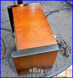 RESTORED Antique Vintage Zenith 6D029 Boomerang Wood Deco Tube Radio Works Great