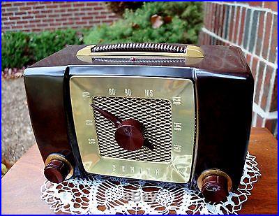 RESTORED Near MINT Antique ZENITH H615 Vintage Bakelite Tube Radio Works Perfect