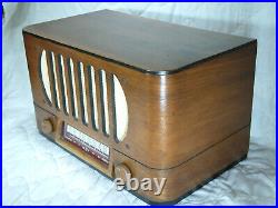 RESTORED Viking vintage tube radio by Eatons Electrohome late 1940's plays well