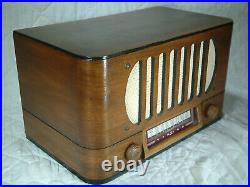 RESTORED Viking vintage tube radio by Eatons Electrohome late 1940's plays well
