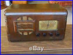 Rare 1940 Vintage Canadian Marconi Am & Sw Tube Radio Model 147! Wavey Grill