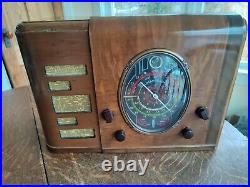Rare Iconic Vintage Fairbanks-Morse Model 8AT8 Radio Recapped Working