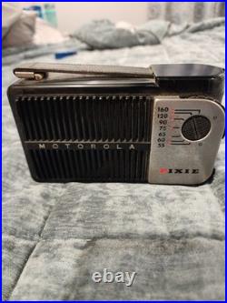 Rare Small Motorola Pixie Portable Tube Radio Vintage Early 1950s Model 45P1