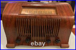 Rare Unique Vintage 1942 Ingraham Emerson 440 Tube AM/ Shortwave Radio