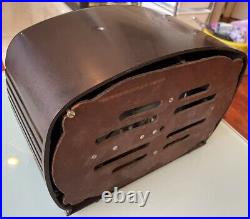 Rare Vintage 1939 ARVIN Art Deco Walnut Bakelite Tabletop Tube Radio Model 602 Rare Vintage 1939 ARVIN Art Deco Walnut Bakelite Tabletop Tube Radio Model 602