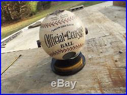 Rare Vintage 1940s Trophy Baseball Official League Ball Novelty AM Tube Radio