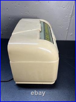 Rare Vintage 1946 Sonora RZU-222 AM Broadcast Radio. WORKING