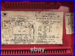 Rare Vintage 1956 Westinghouse Portable Tube Radio Model H-598P4 Scarlet & Beige