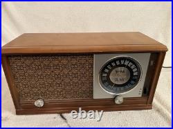 Rare Vintage 1959 Zenith Wooden AM/FM Tube Radio 2-2479 X323 Tested & Working