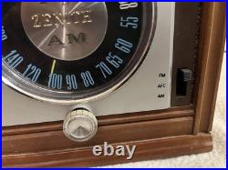 Rare Vintage 1959 Zenith Wooden AM/FM Tube Radio 2-2479 X323 Tested & Working