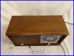 Rare Vintage 1959 Zenith Wooden AM/FM Tube Radio 2-2479 X323 Tested & Working