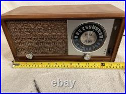 Rare Vintage 1959 Zenith Wooden AM/FM Tube Radio 2-2479 X323 Tested & Working