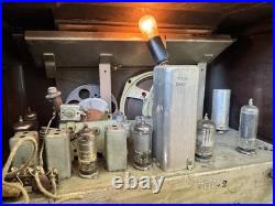 Rare Vintage Westinghouse H-2021 AM / FM Tube Radio
