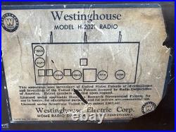 Rare Vintage Westinghouse H-2021 AM / FM Tube Radio