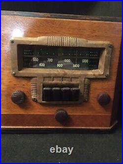 Rare Working Vintage All-Original Farnsworth BT-61 SW&AM Tube Radio c1937-41