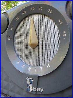 Rare Zenith radio VINTAGE PORTABLE H401G tube NICE & THE ONLY ONE LISTED