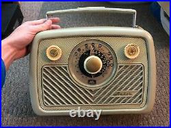 Rare olive green & cream Vintage Astor Valve tube portable Radio 1950's