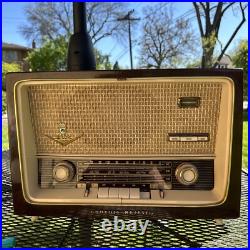 Rare vintage Grundig tube radio model 2028 U made in Western Germany For Repair