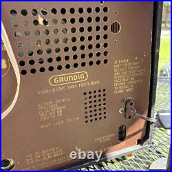 Rare vintage Grundig tube radio model 2028 U made in Western Germany For Repair