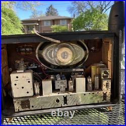 Rare vintage Grundig tube radio model 2028 U made in Western Germany For Repair