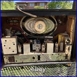 Rare vintage Grundig tube radio model 2028 U made in Western Germany For Repair