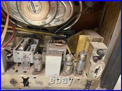 Rare vintage Grundig tube radio model 2028 made in Western Germany Rare vintage Grundig tube radio model 2028 made in Western Germany