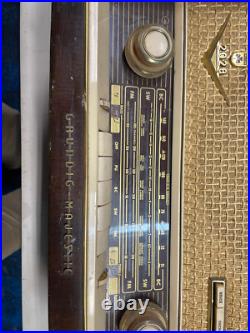 Rare vintage Grundig tube radio model 2028 made in Western Germany Rare vintage Grundig tube radio model 2028 made in Western Germany