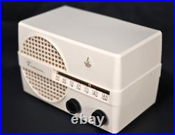 Restored Emerson Atomic Age mid 1950's vintage tube radio plascon old antique Restored Emerson Atomic Age mid 1950's vintage tube radio plascon old antique
