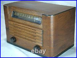 Restored General Electric 1946 vintage tube radio works well