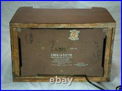 Restored General Electric 1946 vintage wooden case tube radio works well