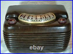 Restored Philco Hippo/Smile vintage 1948 tube radio model 75 bakelite