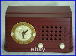 Restored Telechron Bakelite 1948 Clock radio Vintage 4 tube set
