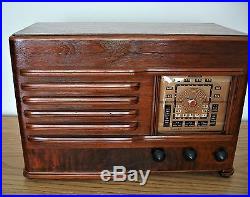 Restored Vintage Emerson AM & SW Table Radio from 1939