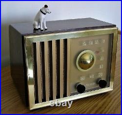 Restored Vintage RCA 75x15 tiger aka RCA 75x11 Bakelite AM Table Radio from 1948