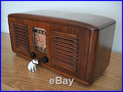 Restored Vintage RCA AM Broadcast Table Radio from 1942 Radiola Wanna Be