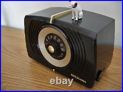 Restored Vintage RCA X-551 Bakelite AM Table Radio from 1951