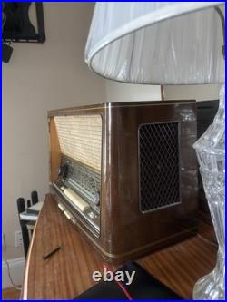 SABA Meersburg Vintage Tabletop Tube Radio, Shortwave, Wood Cabinet