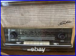 SABA Meersburg Vintage Tabletop Tube Radio, Shortwave, Wood Cabinet