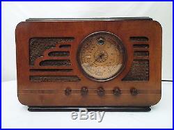 SILVERTONE 4565 VINTAGE DECO TUBE RADIO V. Nice Wood Case 6 GOLD DIAL Works