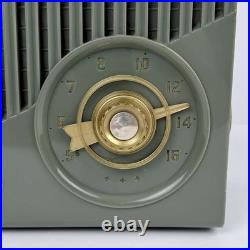 Sentinel 1U-345P Portable Tube Radio 1952 AM Works Sage Green Mid Century