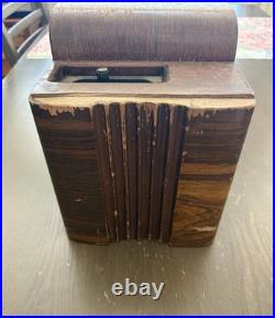 Sentinel 230UL Vintage 1930s-1940s Radio
