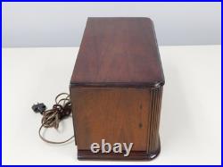Silvertone 1946 vintage tube radio, partiallly restored, radio works, see photos