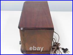 Silvertone 1946 vintage tube radio, partiallly restored, radio works, see photos