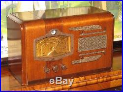 Silvertone vintage tube radio tuning eye 4660