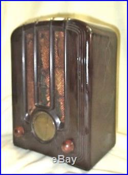 Small Vtg Art Deco Emerson Tube Radio Brown Bakelite Tombstone Cabinet c 1923