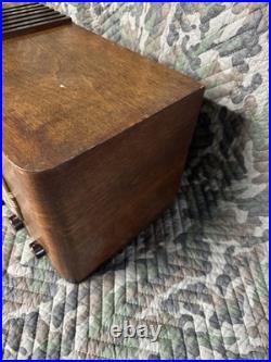 Sparton Vintage Deco Tube Radio