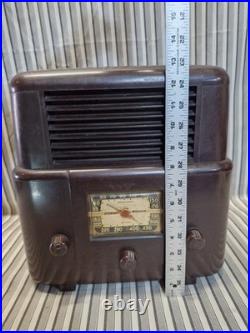 Stewart-Warner 206FA Bakelite Tube Radio 1940s Vintage Powers On Collectible