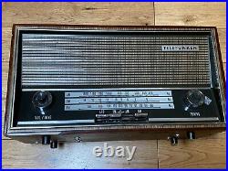 TELEFUNKEN Jubilate 205 AM FM Radio EXCELLENT WORKING CONDITION Vintage