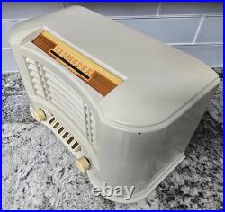 Truetone Art Deco Vintage Tube Radio? Model D-2616, Series C Works Well
