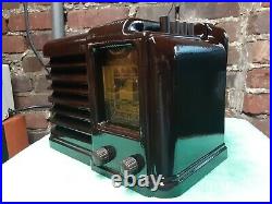 Truetone C R & T C vintage tube radio model 276 50